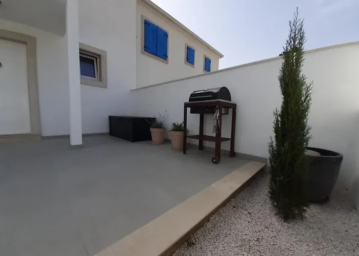 Villa Island Brac - Nerežišće