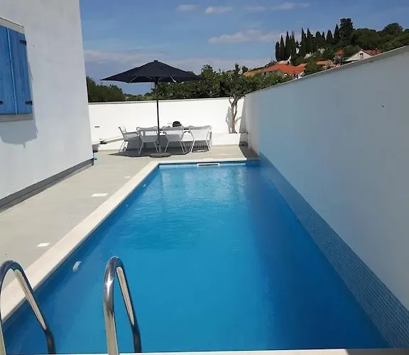 Island Brac - Nerežišće